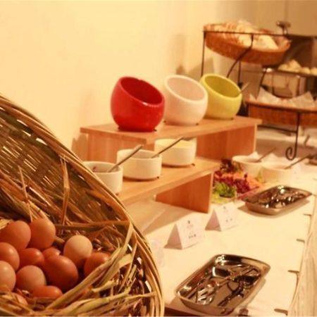 Chonpines Hotel Changchun Bagian luar foto