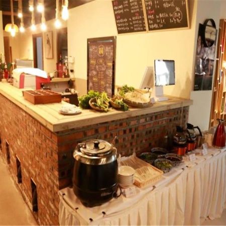 Chonpines Hotel Changchun Bagian luar foto