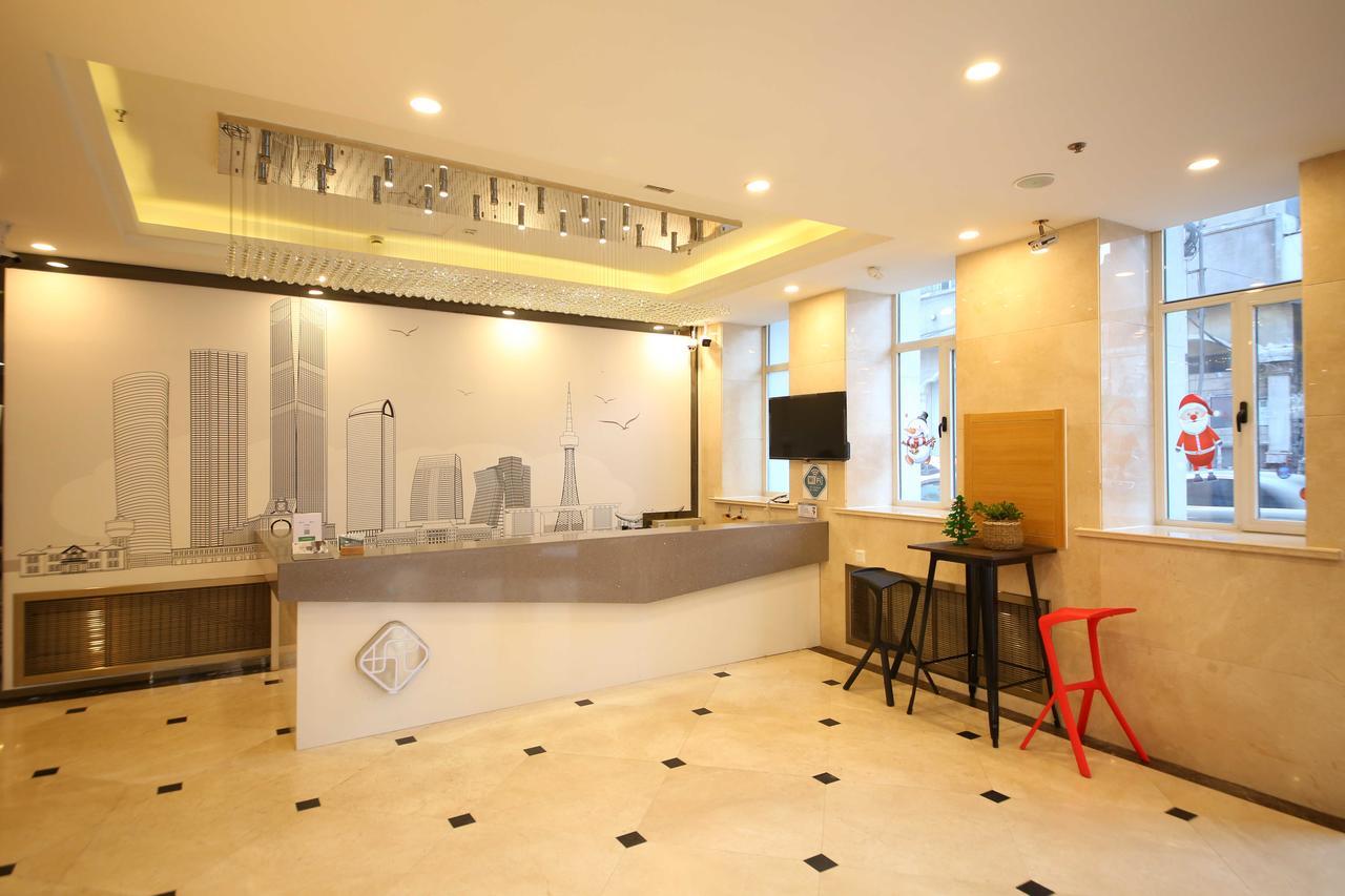 Chonpines Hotel Changchun Bagian luar foto