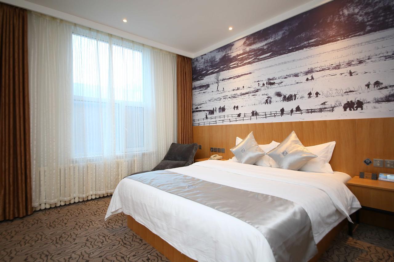 Chonpines Hotel Changchun Bagian luar foto