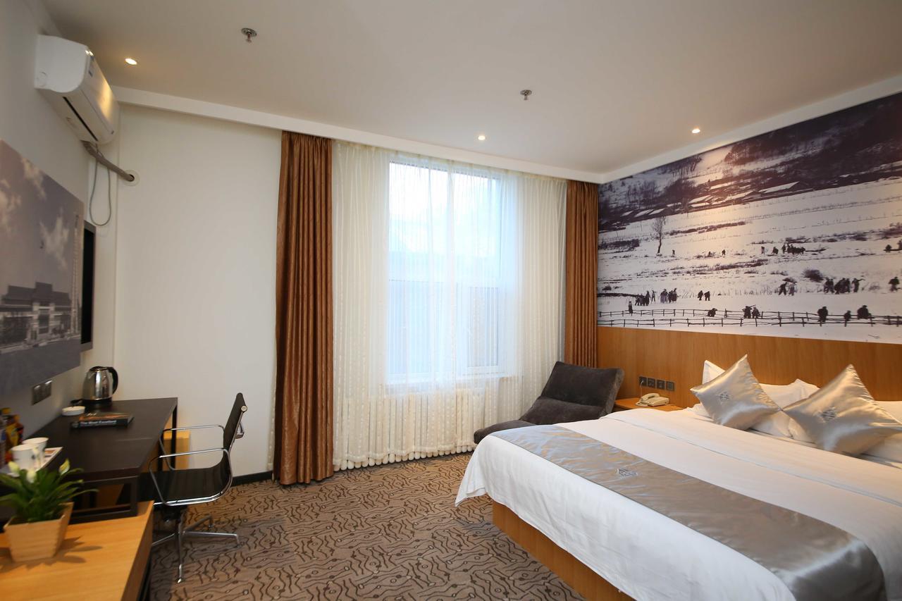 Chonpines Hotel Changchun Bagian luar foto