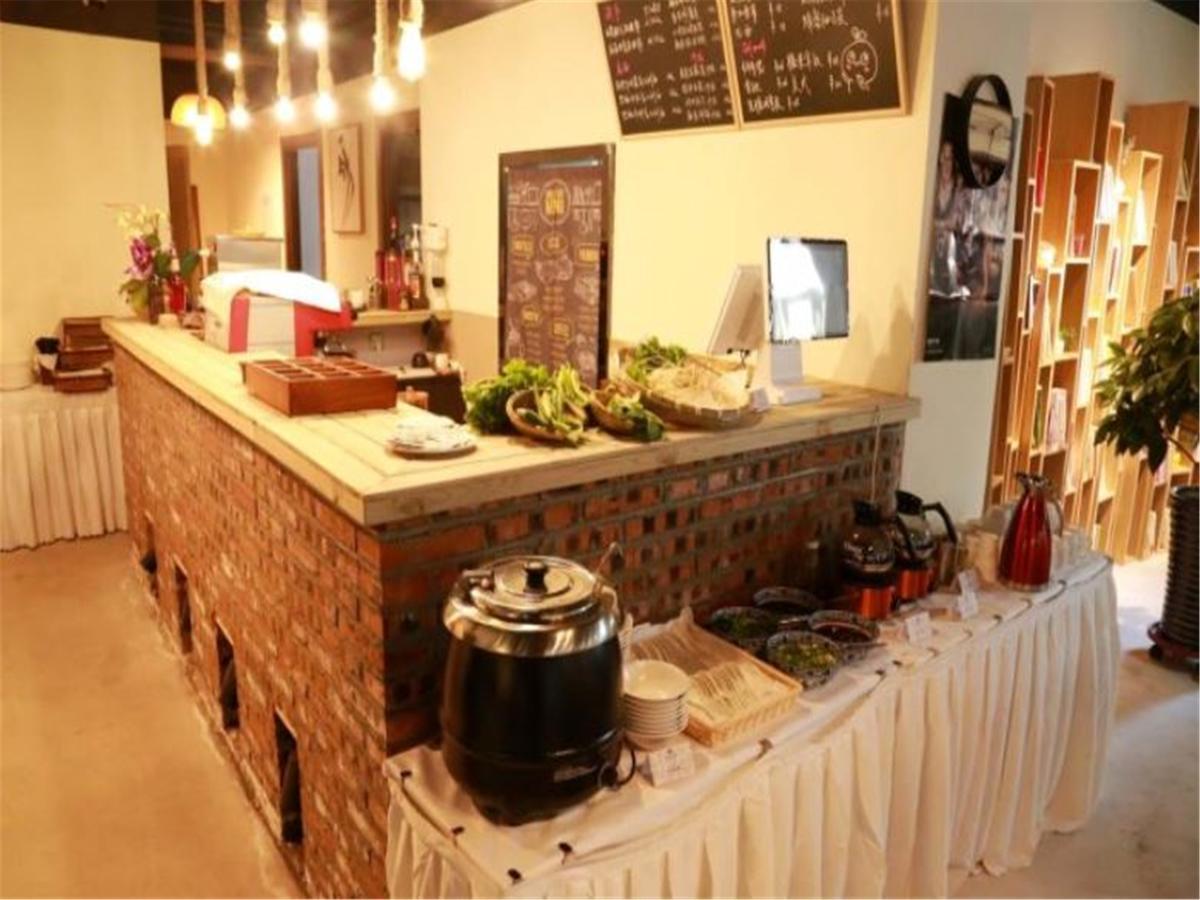 Chonpines Hotel Changchun Bagian luar foto