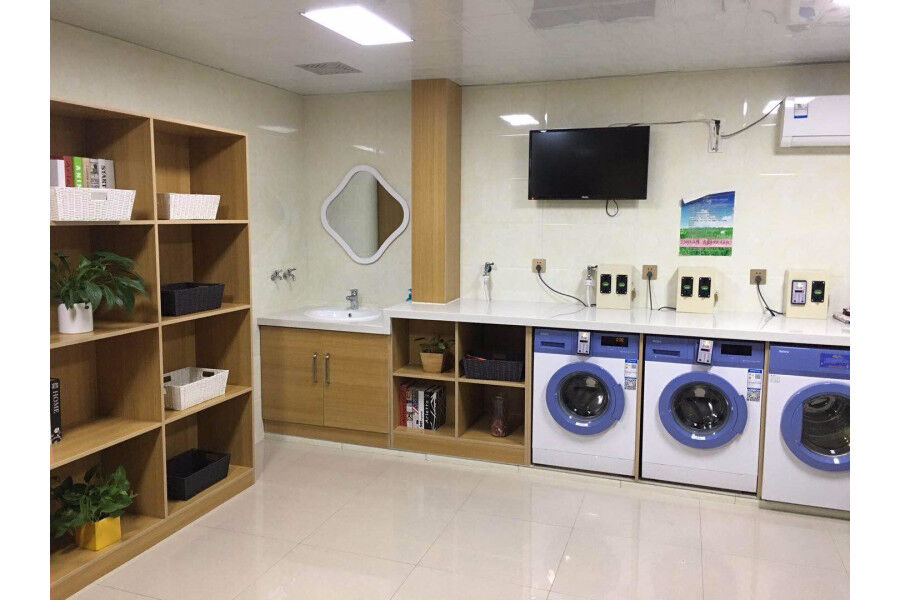 Chonpines Hotel Changchun Bagian luar foto